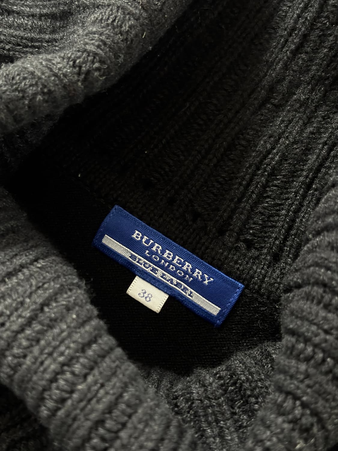 Burberry 버버리 블루라벨 블랙 로고 터틀넥 니트 상품이미지7