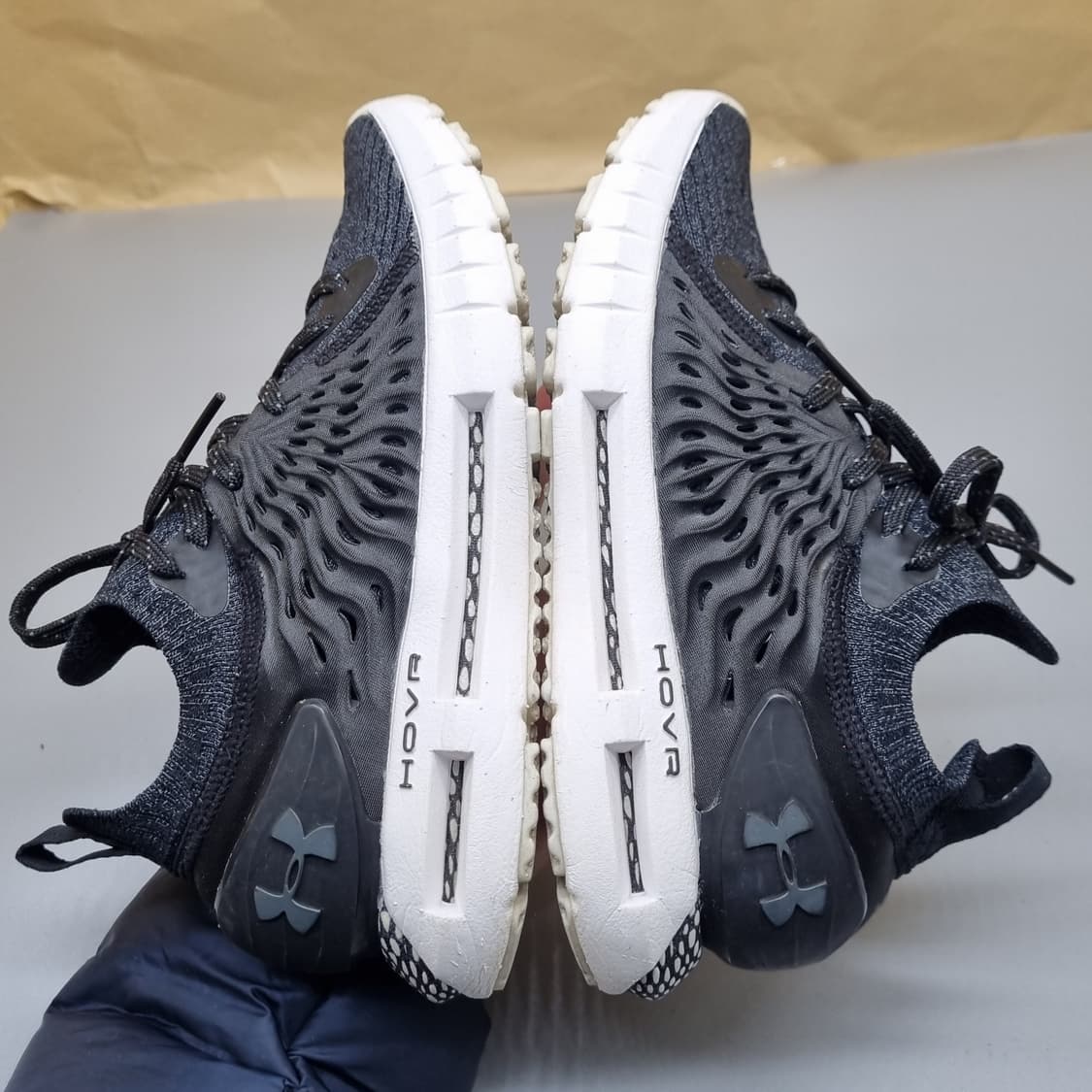 언더아머 호버 운동화 225 상품이미지5