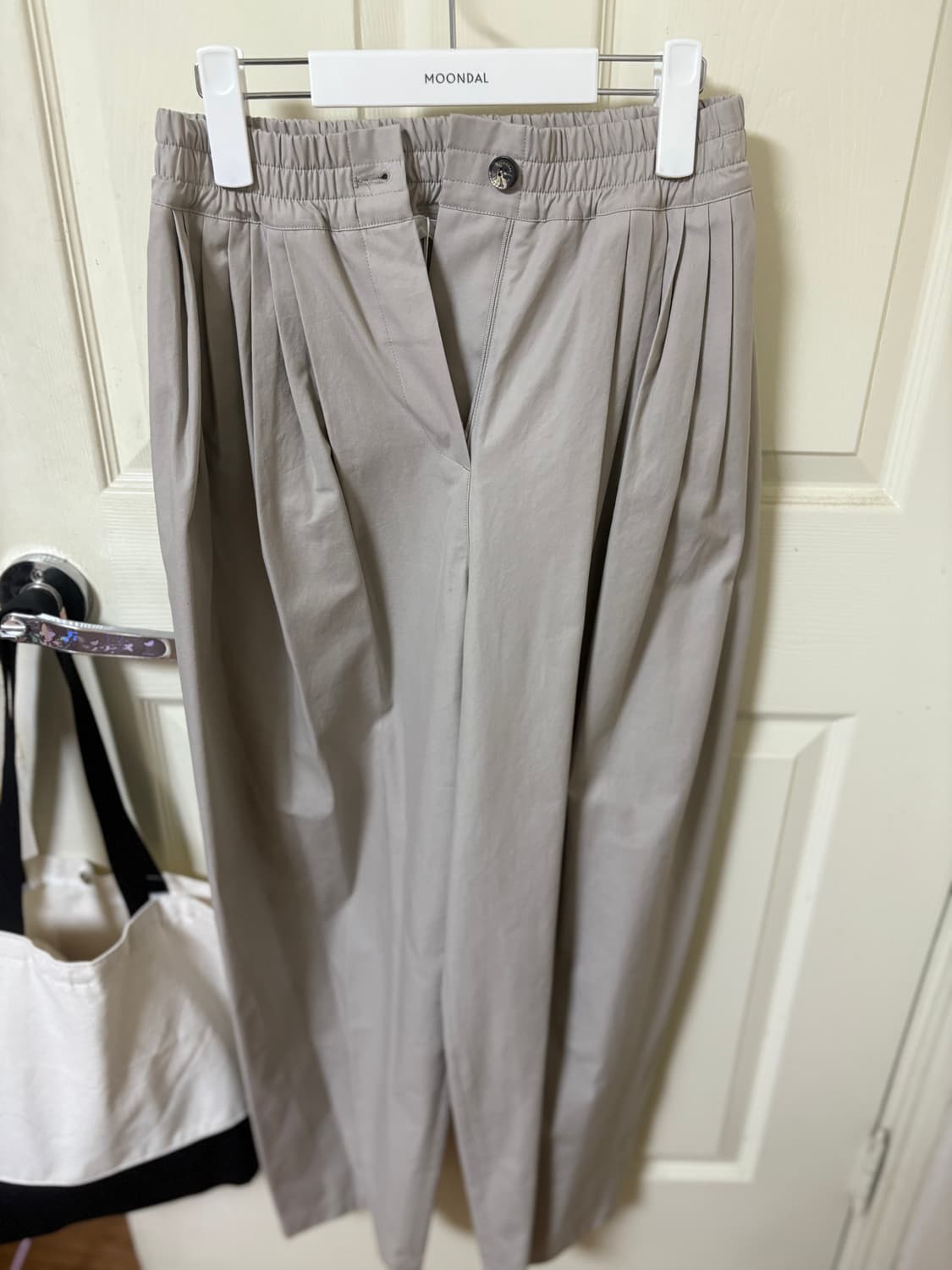 문달 코튼볼륨턱팬츠(cotton volume tuck pants) 상품이미지3