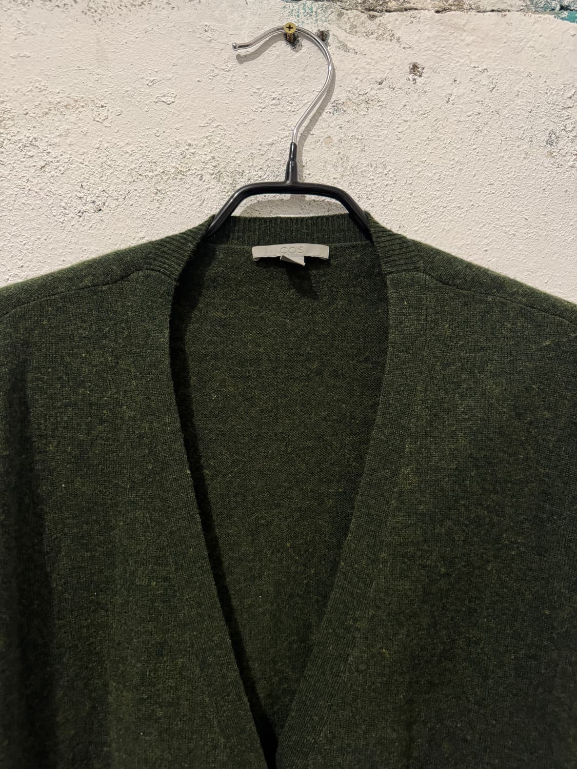 코스 다크그린 가디건 상품이미지2