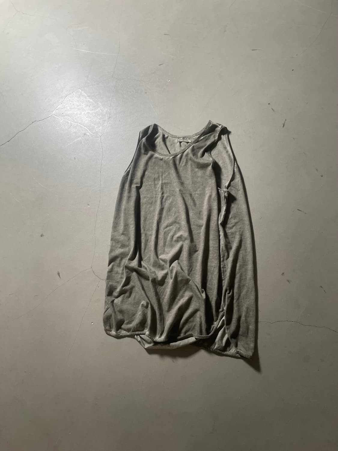 KZ Atelier Sleeveless Layered Cut Top 상품이미지1