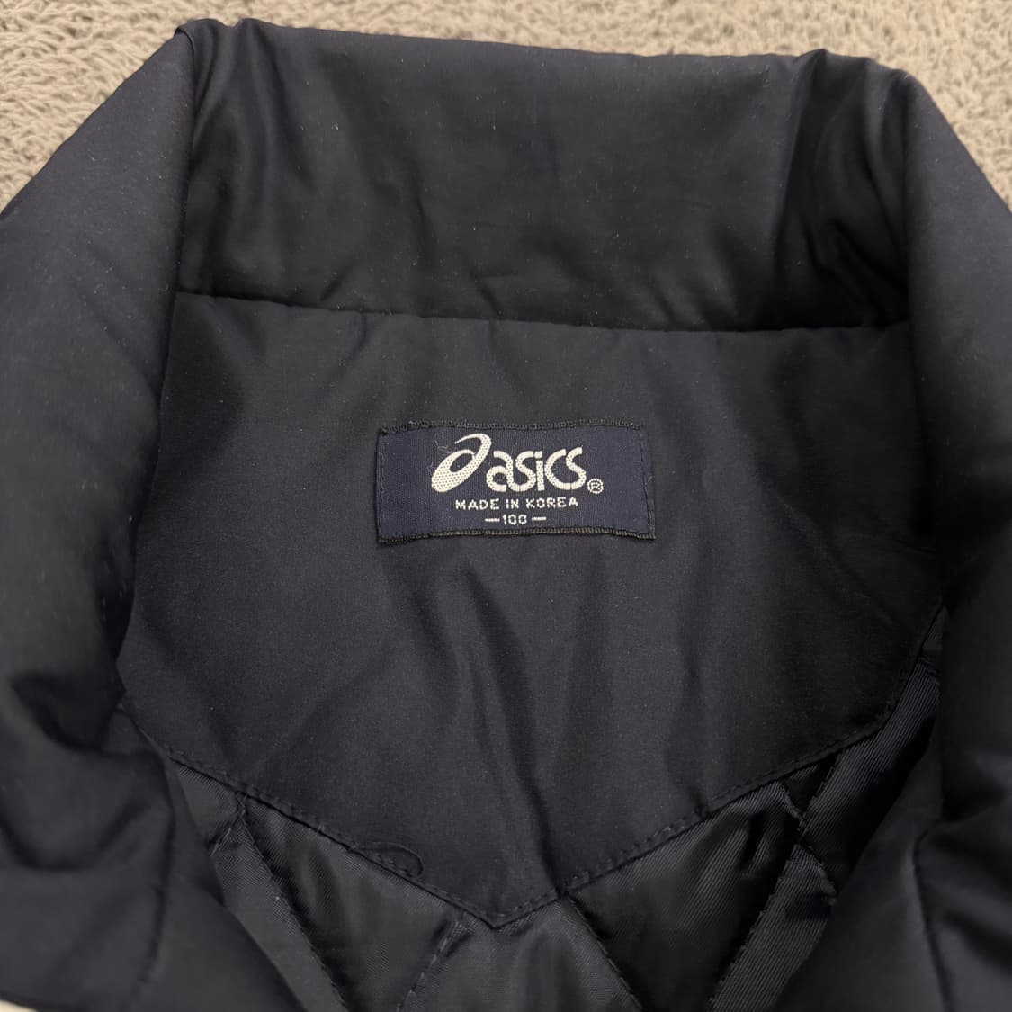 [ 정품/100 ] 아식스 올드스쿨 퀄팅 누빔 바람막이 점퍼 상품이미지4