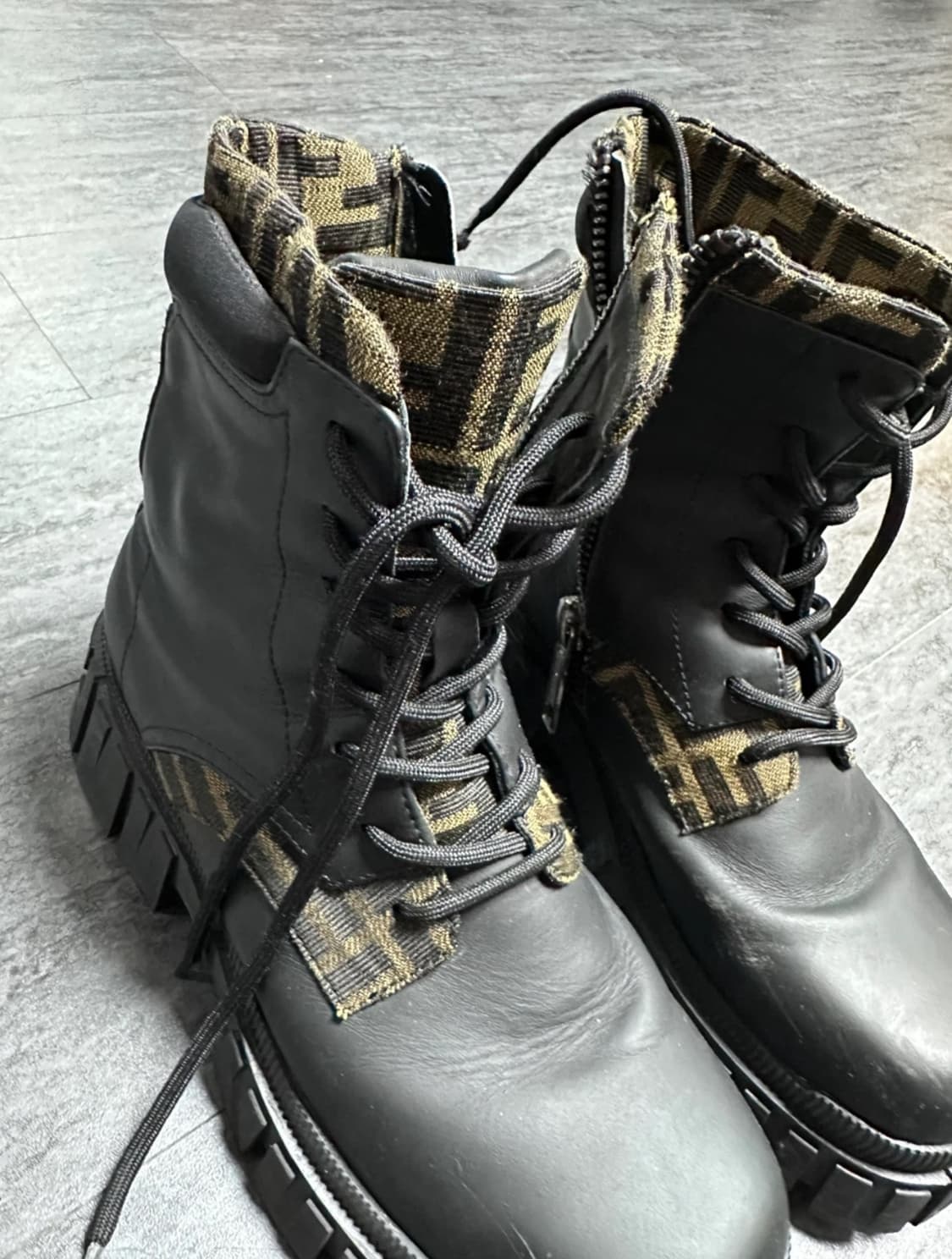 펜디그래피 FF & 가죽 바이커 부츠(240) 상품이미지2