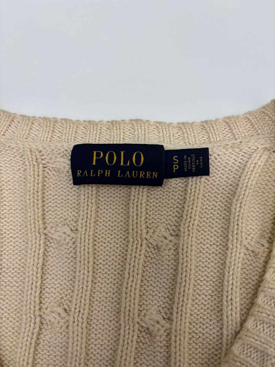 폴로 랄프로렌 신형 라벨 아이보리 걸즈 케이블 브이넥 니트(S) 상품이미지4