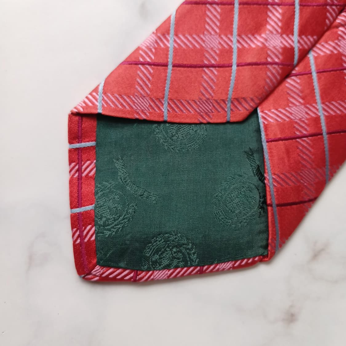 타미 힐피거 실크 레드 체크 패턴 넥타이 9.5cm A+등급 E1044
 상품이미지7