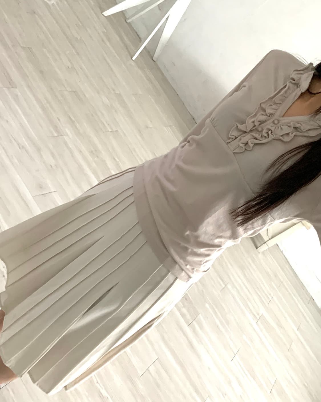 Nude beige chiffon pleated midi skirt 상품이미지5