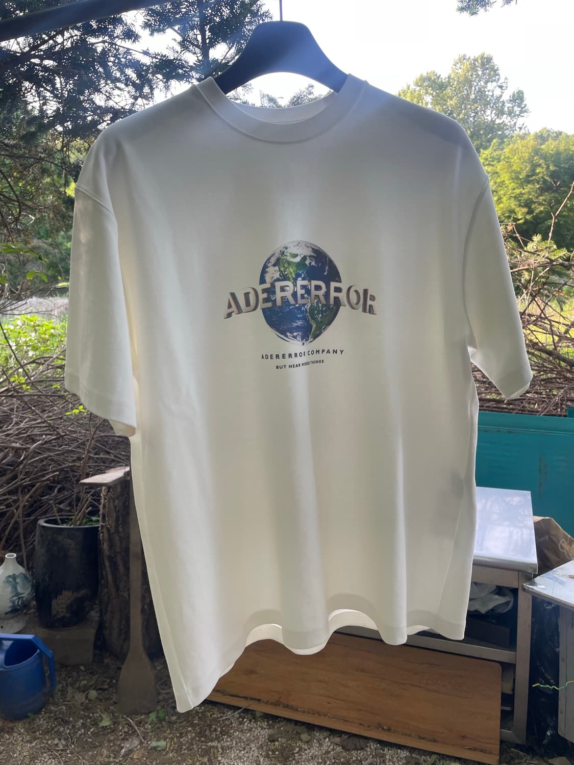 아더에러 earth t-shirts 상품이미지1