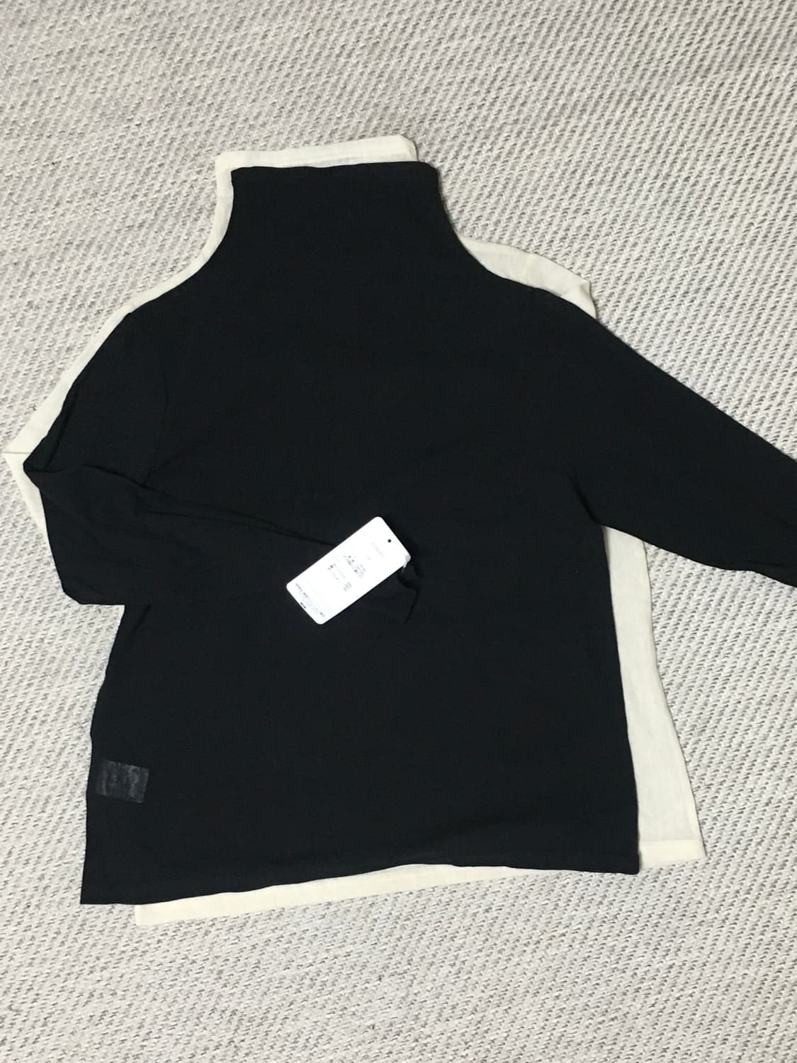 Plaisir femme 반폴라 니트 롱슬리브 (4 colors) 상품이미지3