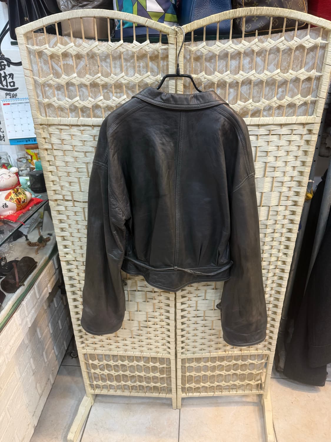 38/55-66 정품 지방시 가죽자켓 팝니다 상품이미지4