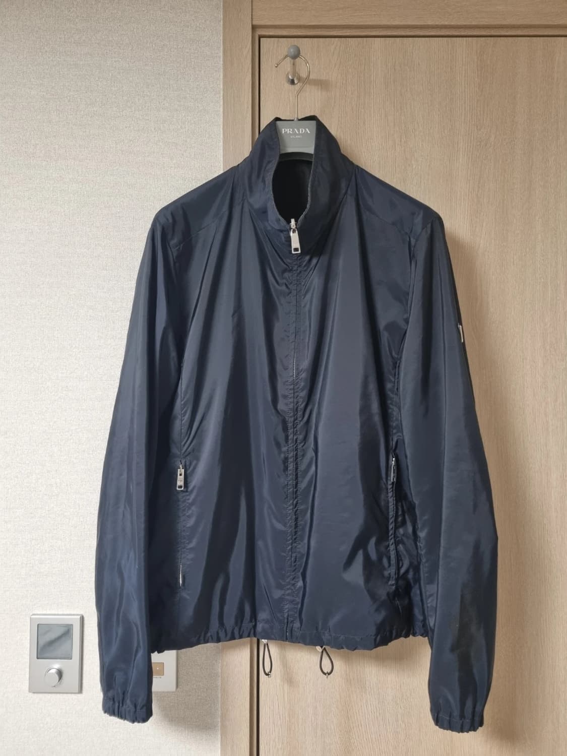 프라다 리버시블 바람막이 자켓 SGH057 상품이미지1