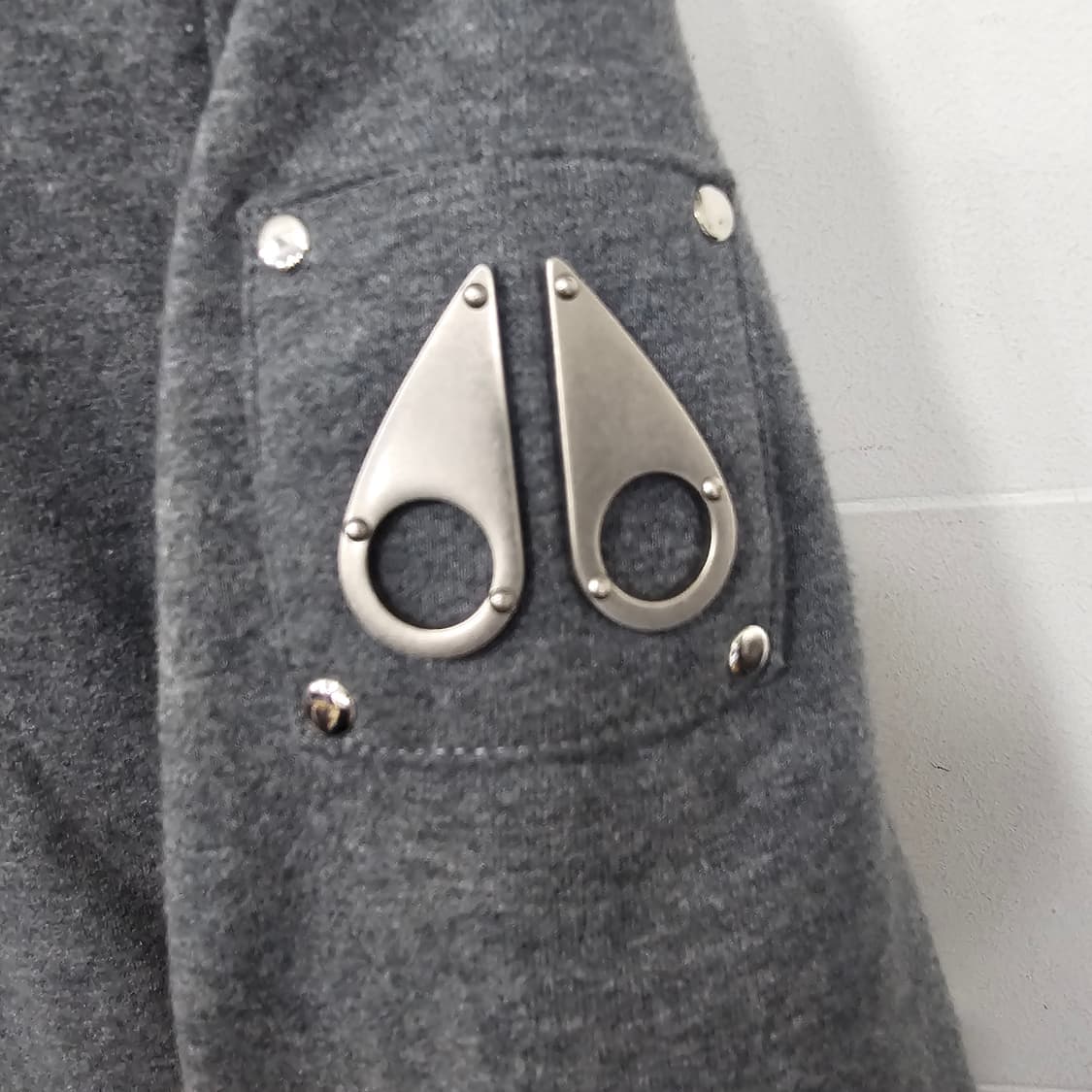 무스너클 버니스웨터 후드집업 상품이미지4