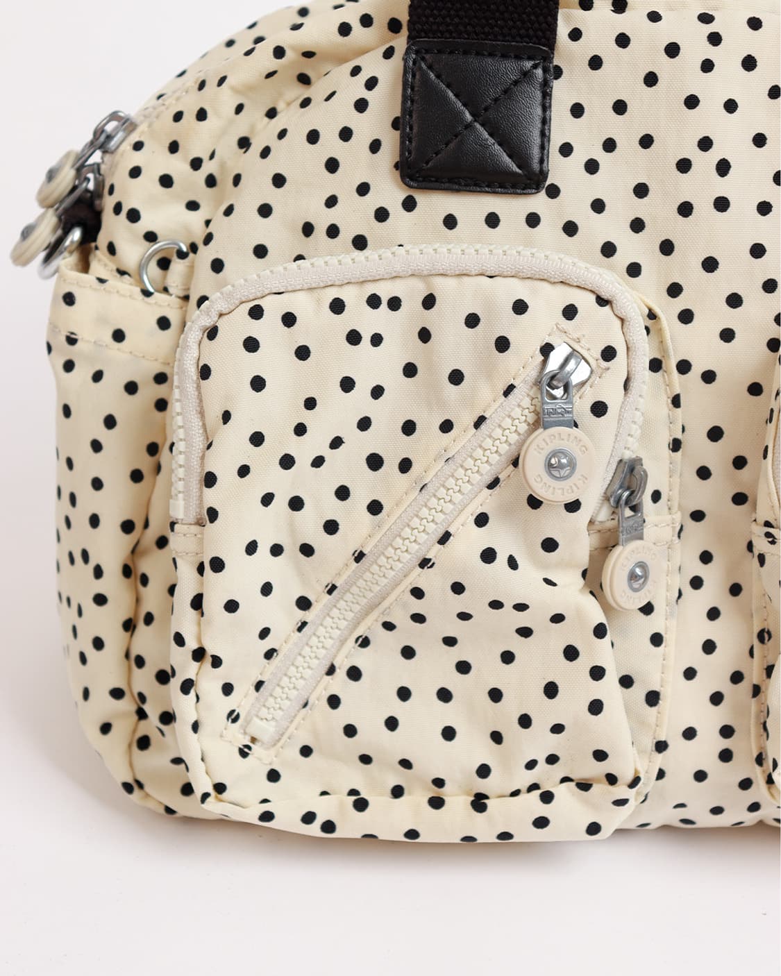 [KIPLING] 도트 패턴 멀티 포켓 숄더백 상품이미지4