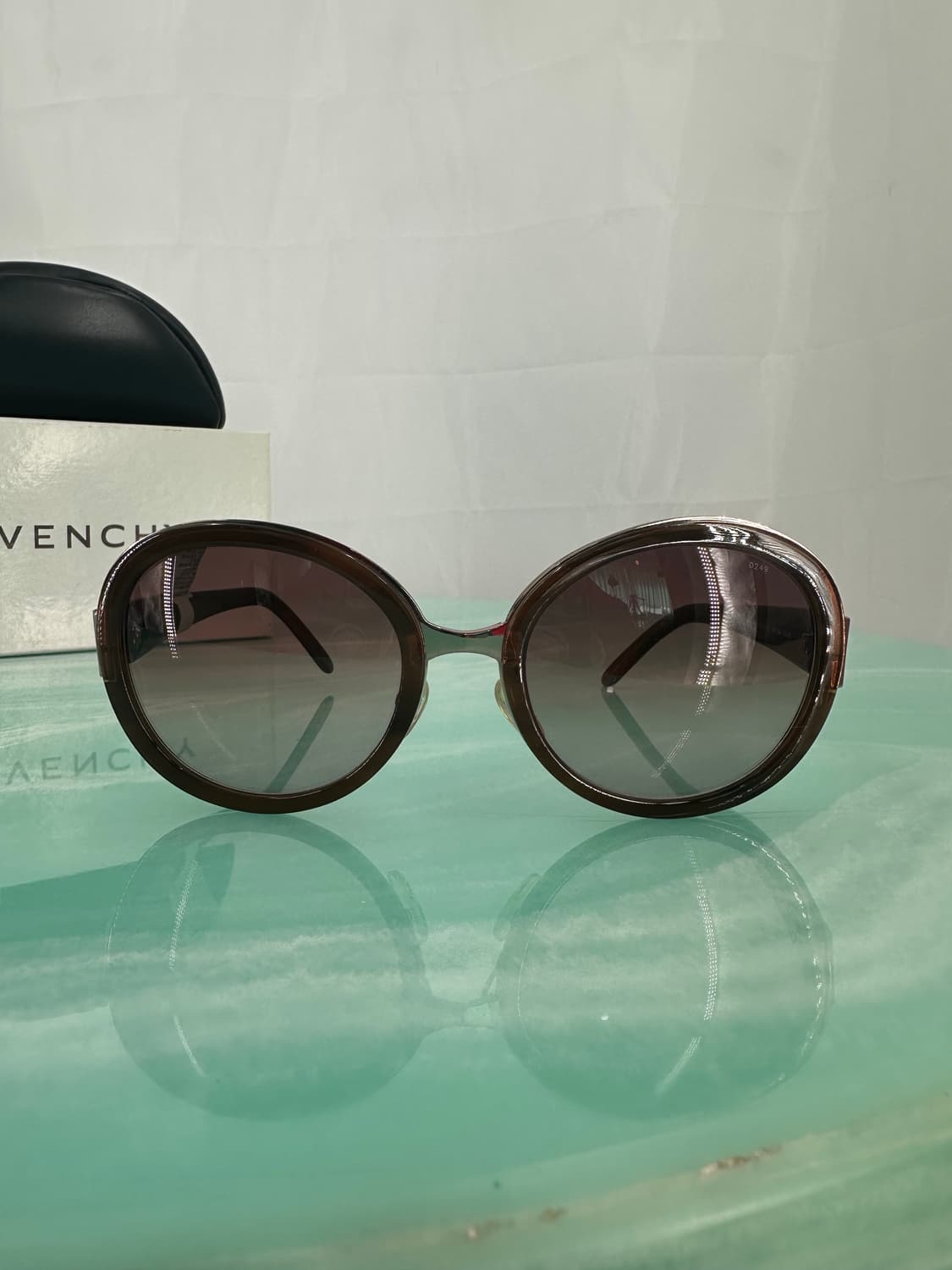 [새상품 무료배송] 정품 지방시 Made in Italy 선글라스 상품이미지3