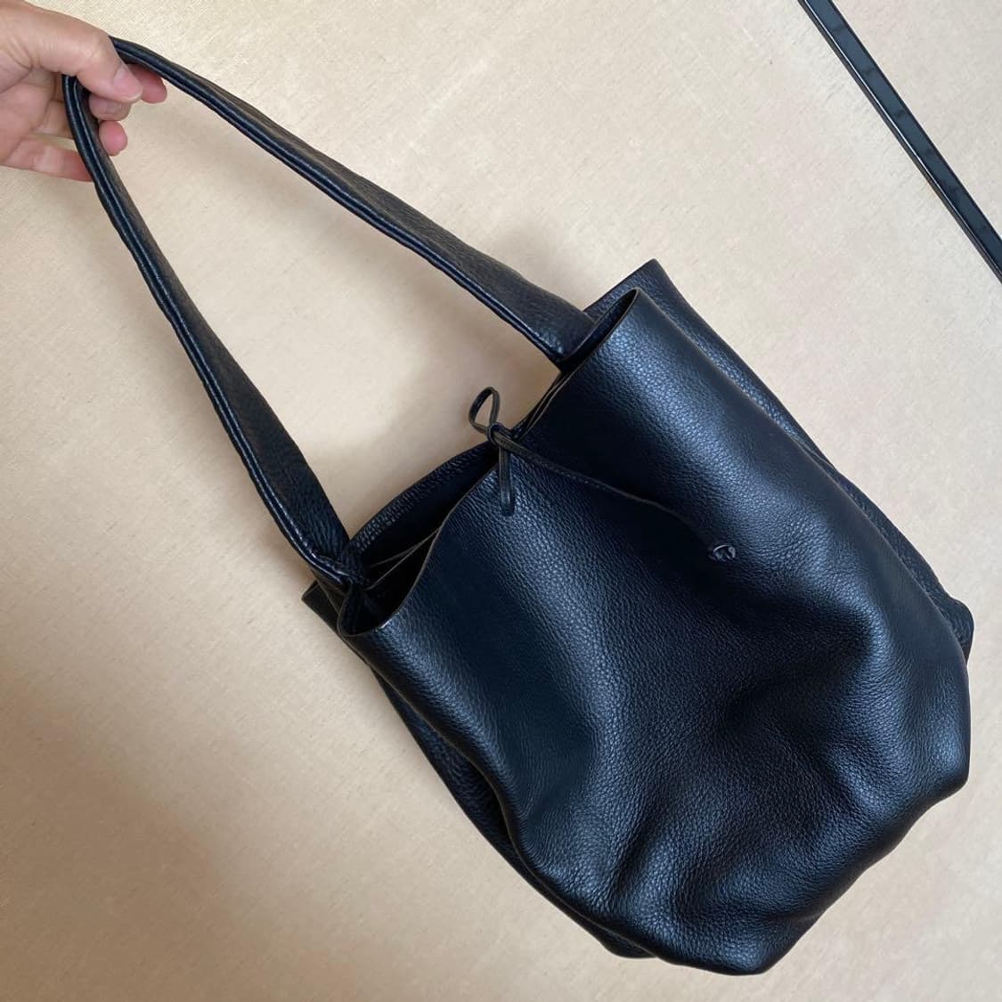 요지 야마모토 Y'SACCS x 혼고 토모카고 소가죽 토트백 상품이미지4