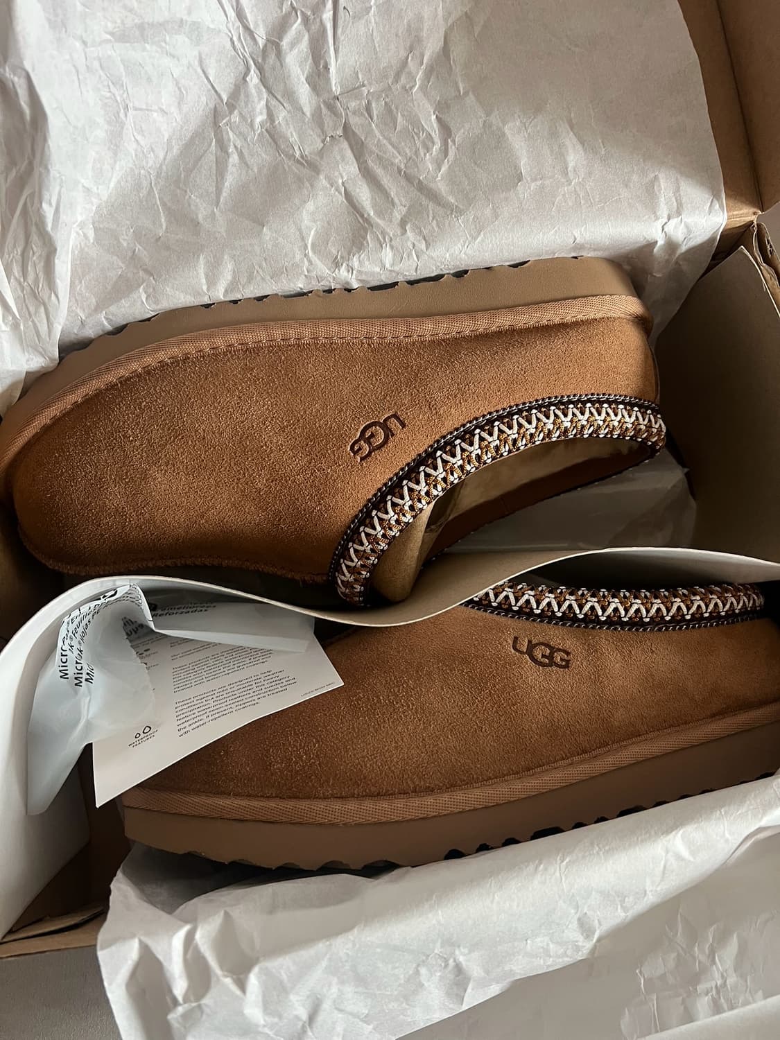 새상품) 어그 타스만 2 슬리퍼 체스트넛 235 상품이미지1