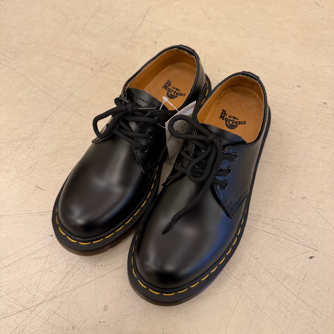 닥터마틴 1461 3홀 더비 슈즈 U827 상품이미지1