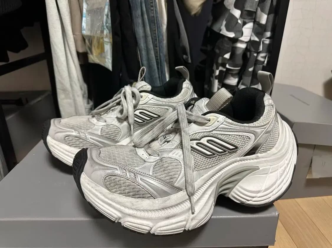 발렌시아가 10xl 화이트 41 급처 상품이미지1