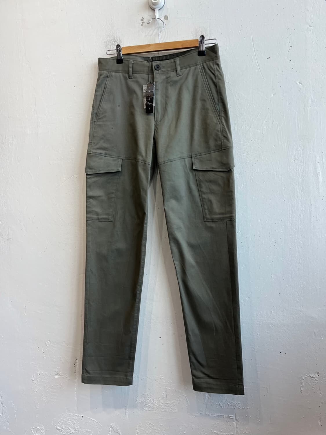 띠어리 재팬 카고팬츠 미사용품 28 상품이미지1