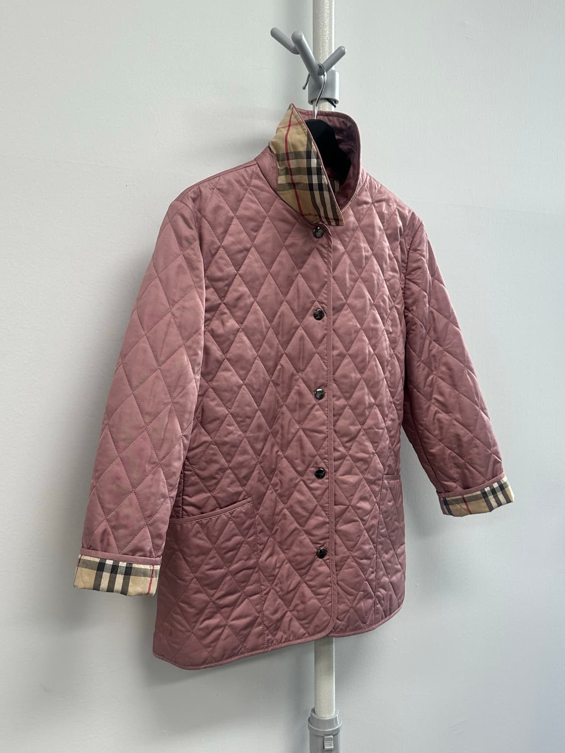 버버리 체크 디테일 퀼팅 자켓 상품이미지3