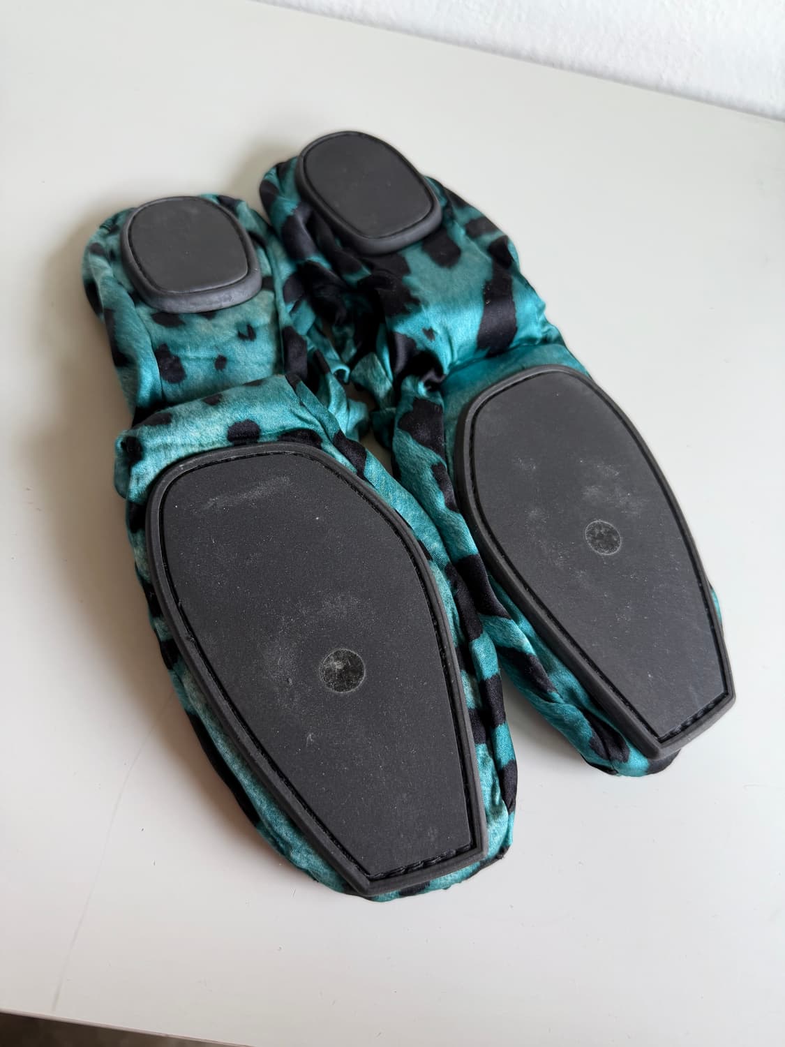 돌체앤가바나 레오파드 실크 플랫 슈즈 상품이미지4