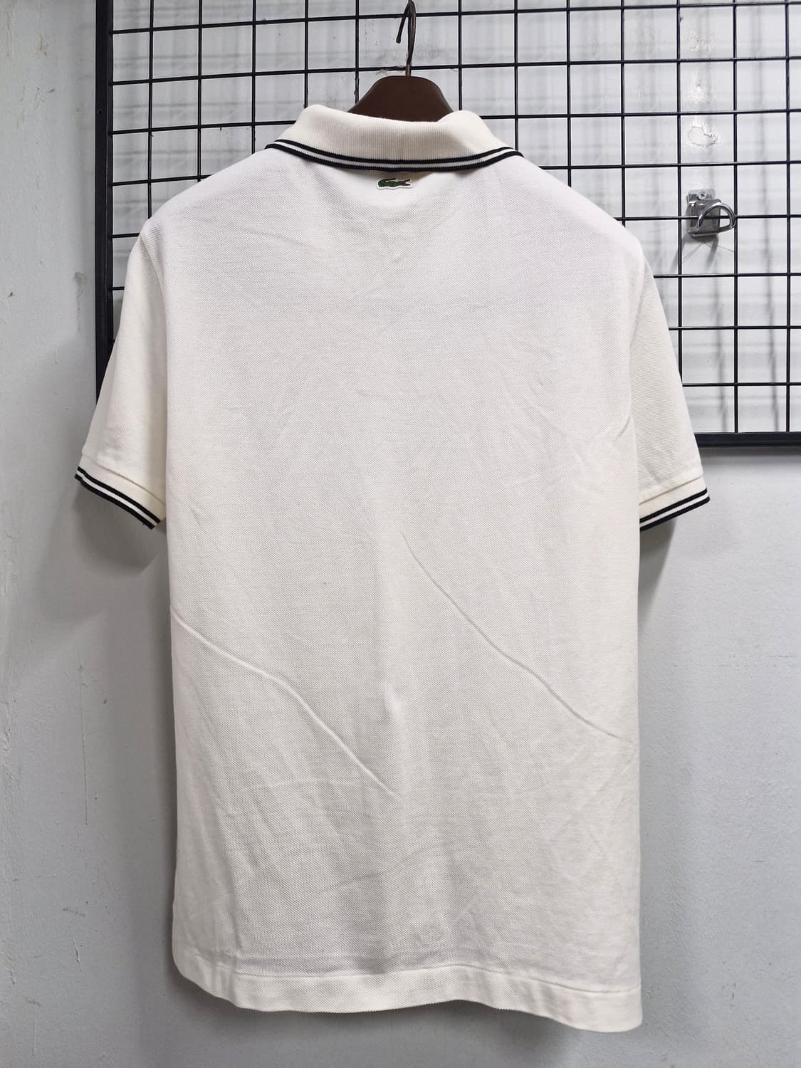 105XL 라코스테 카라 반팔티 아이보리. 상품이미지5