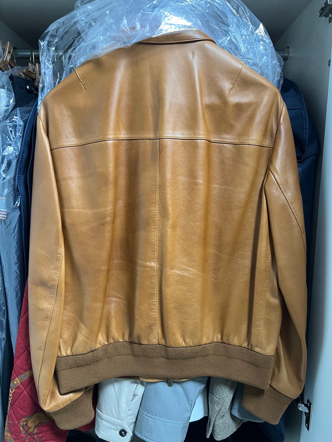 랄프로렌 퍼플라벨 카빙 레더자켓 로로피아나 쿠치넬리 톰포드 상품이미지6