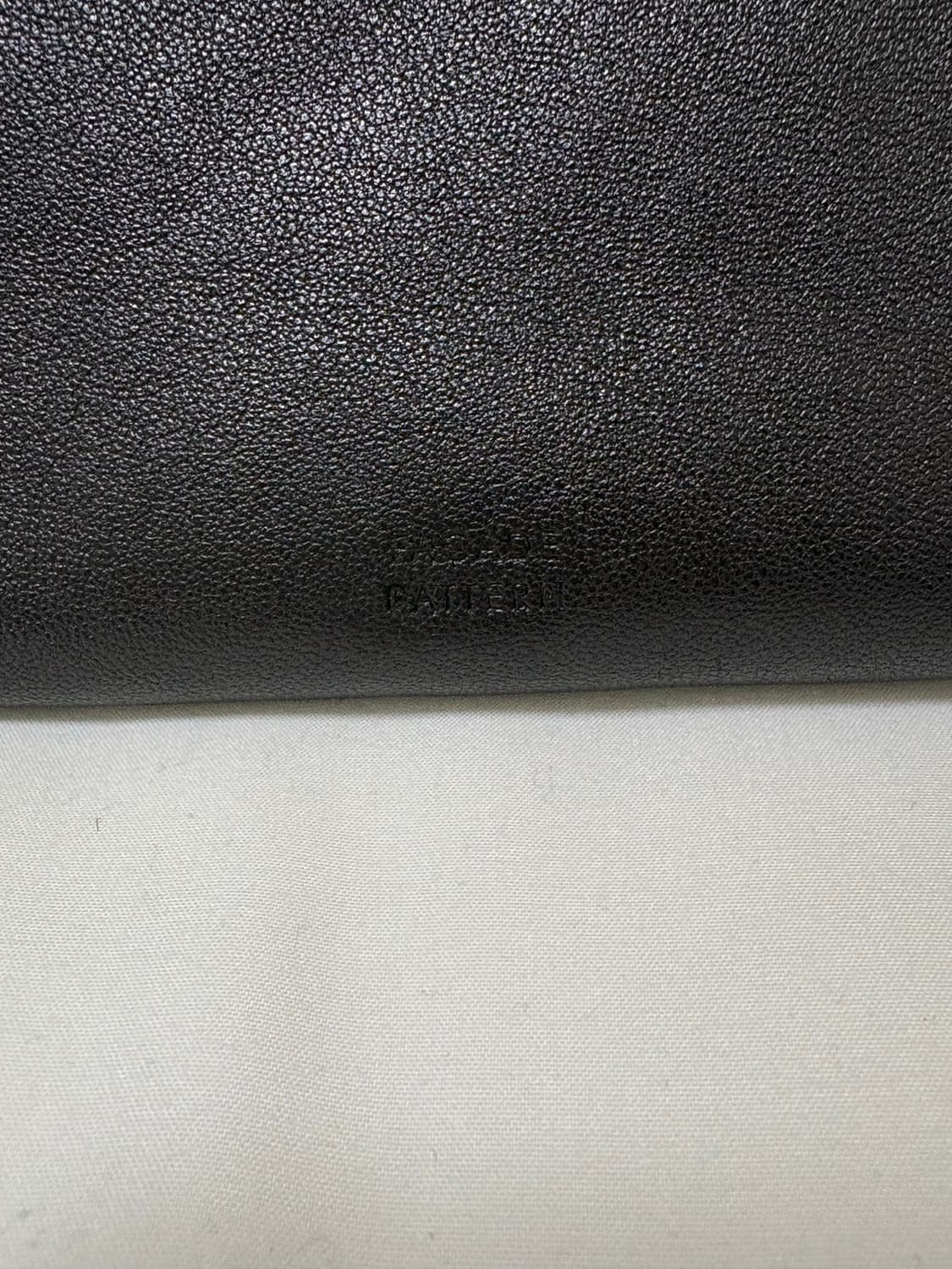 파사드패턴 빈티지 캐빈백 미디엄 블랙 풀구성 상품이미지8