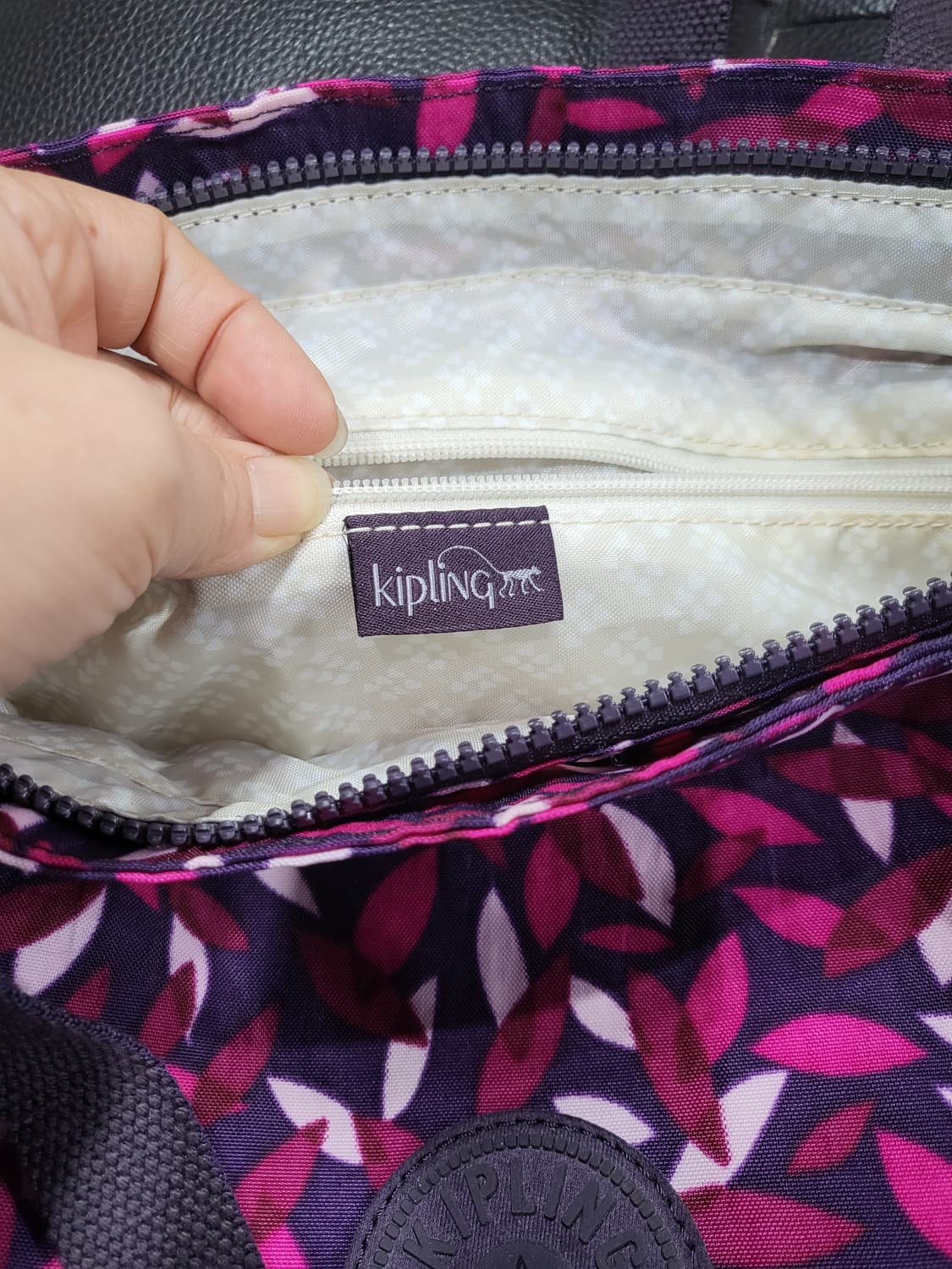 키플링 쇼퍼 크로스백 상품이미지9