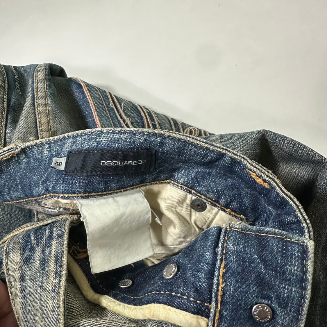 M 디스퀘어드2 버튼플라이 녹워시드 슬림핏 셀비지 데님팬츠 상품이미지6