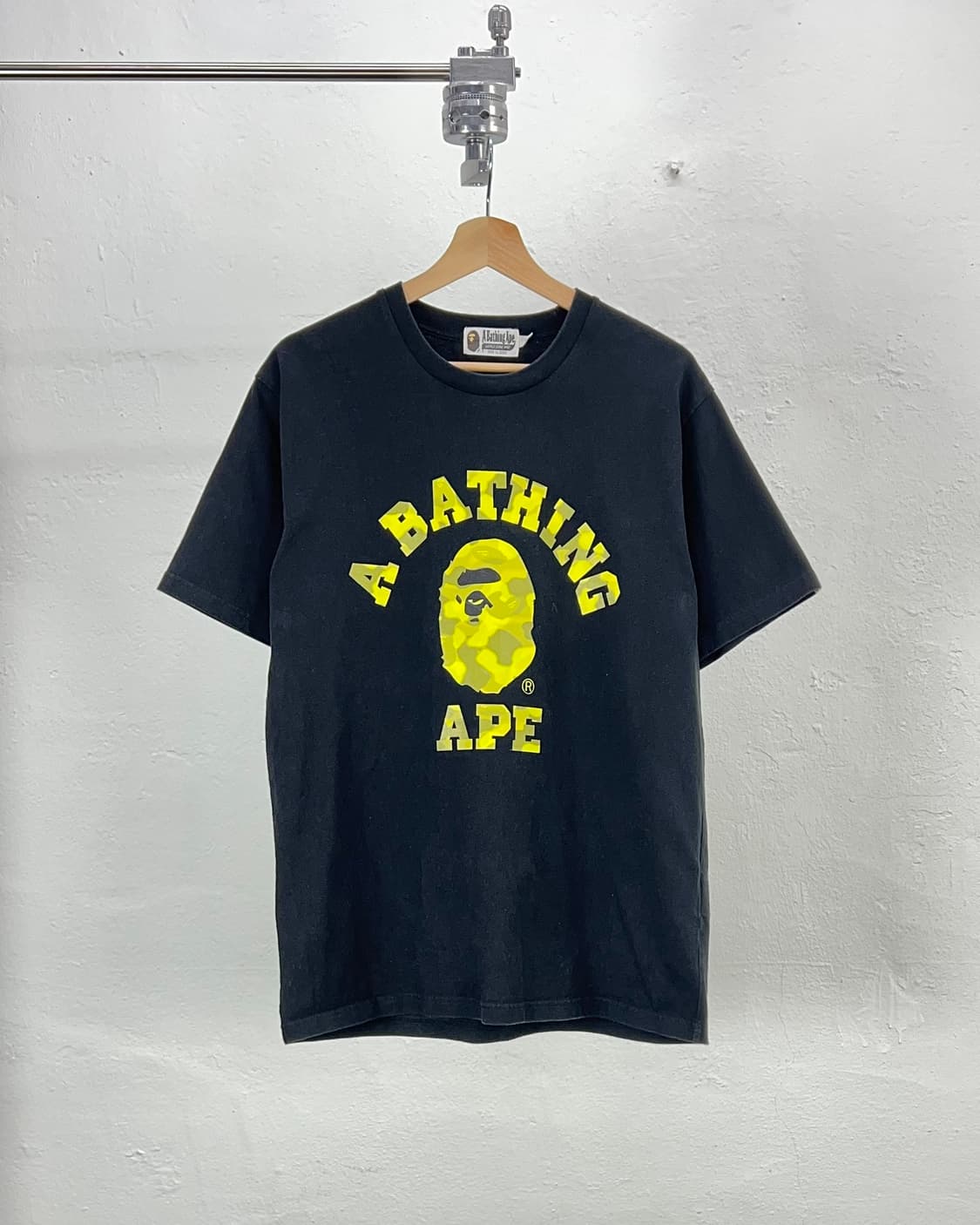 베이프 레디에이션 카모 플라주 빅 사루 티셔츠 상품이미지1