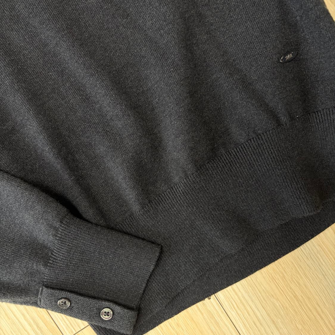 XOX ) 무신사 크롭니트 엑스오엑스 새거급 상품이미지4