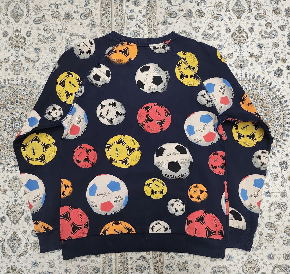 아디다스 축구공 패턴 맨투맨 95 상품이미지2