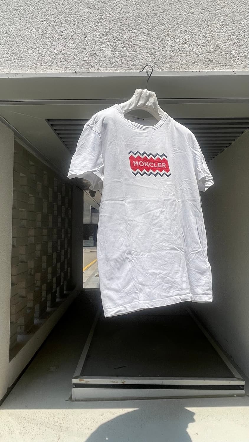 [Moncler] Zigzag Box Logo Graphic Cotton 상품이미지1