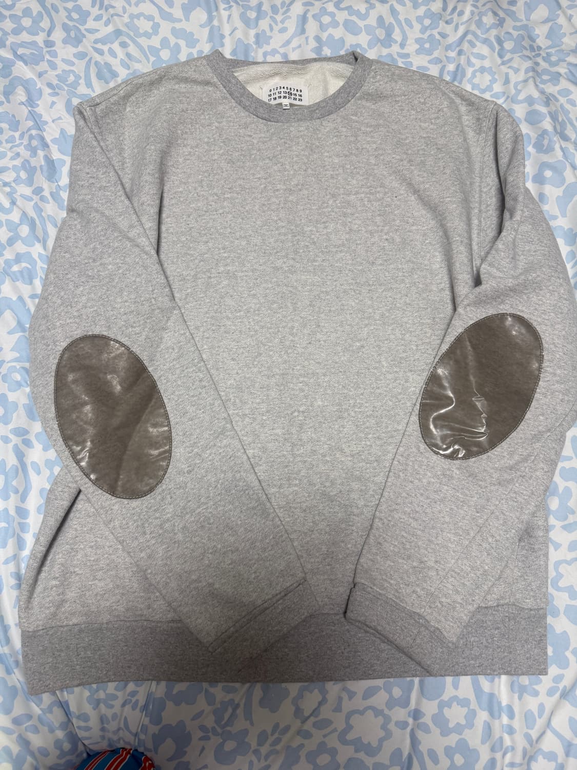 마르지엘라 엘보우 맨투맨 상품이미지1