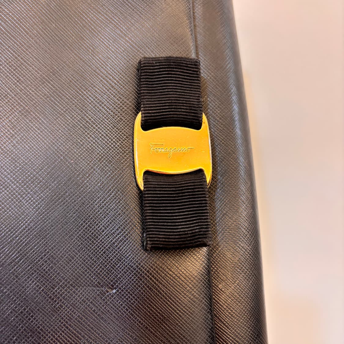 페라가모 체인 크로스백 상품이미지3