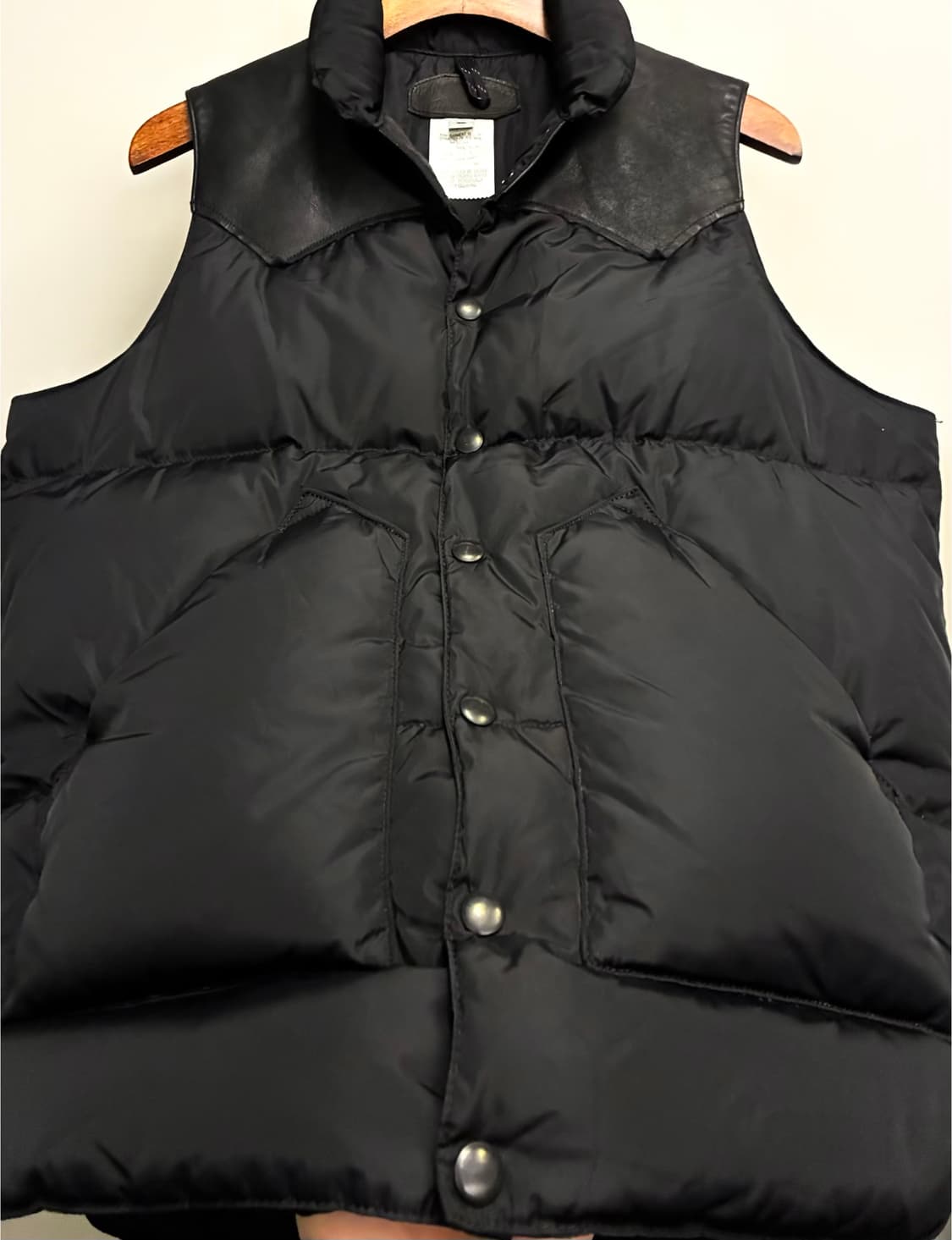 (38/95)록키마운틴 페더베드 다운 베스트 조끼 트리플블랙 상품이미지4