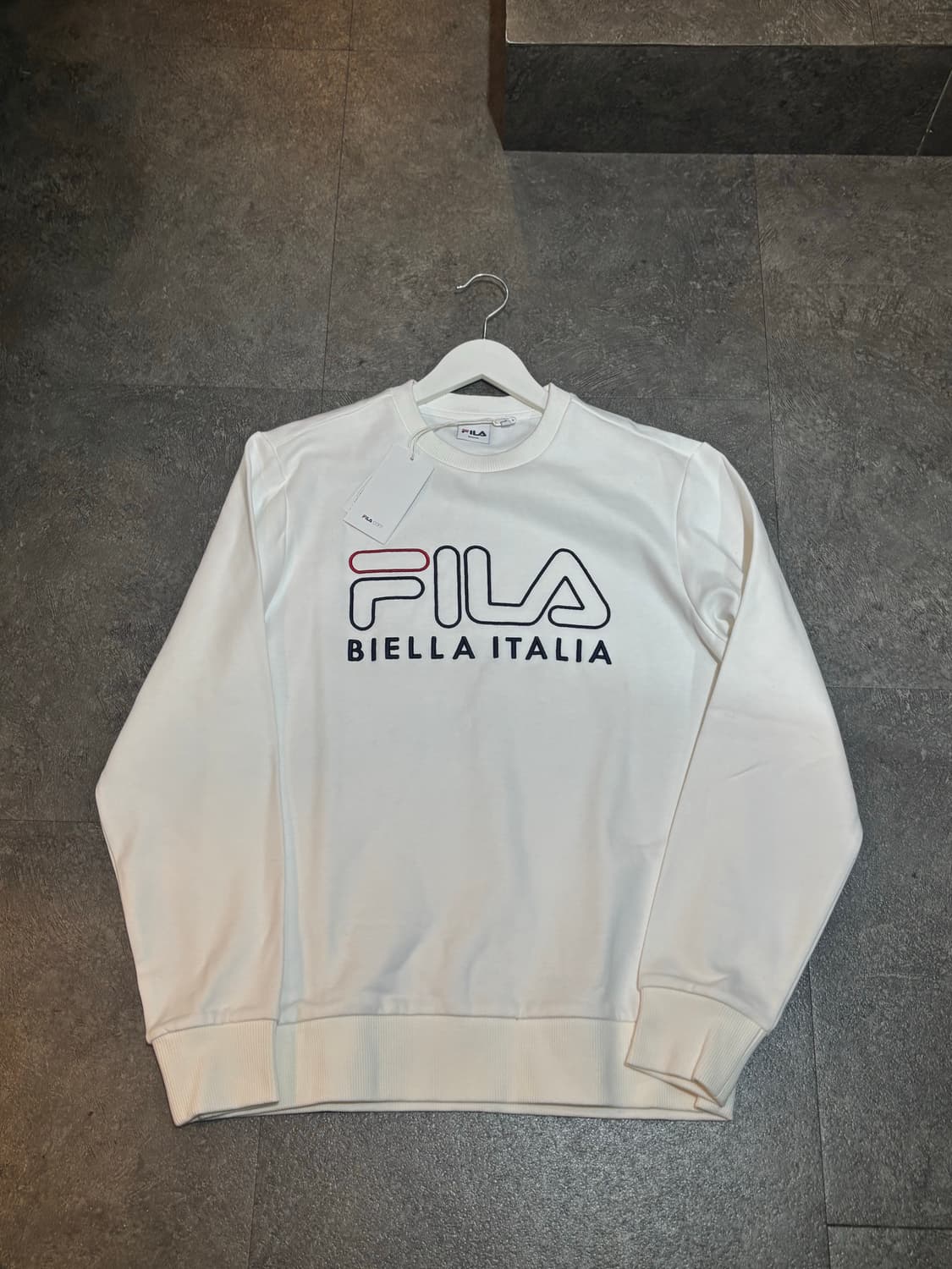 FILA 휠라 맨투맨 새상품 M 상품이미지2