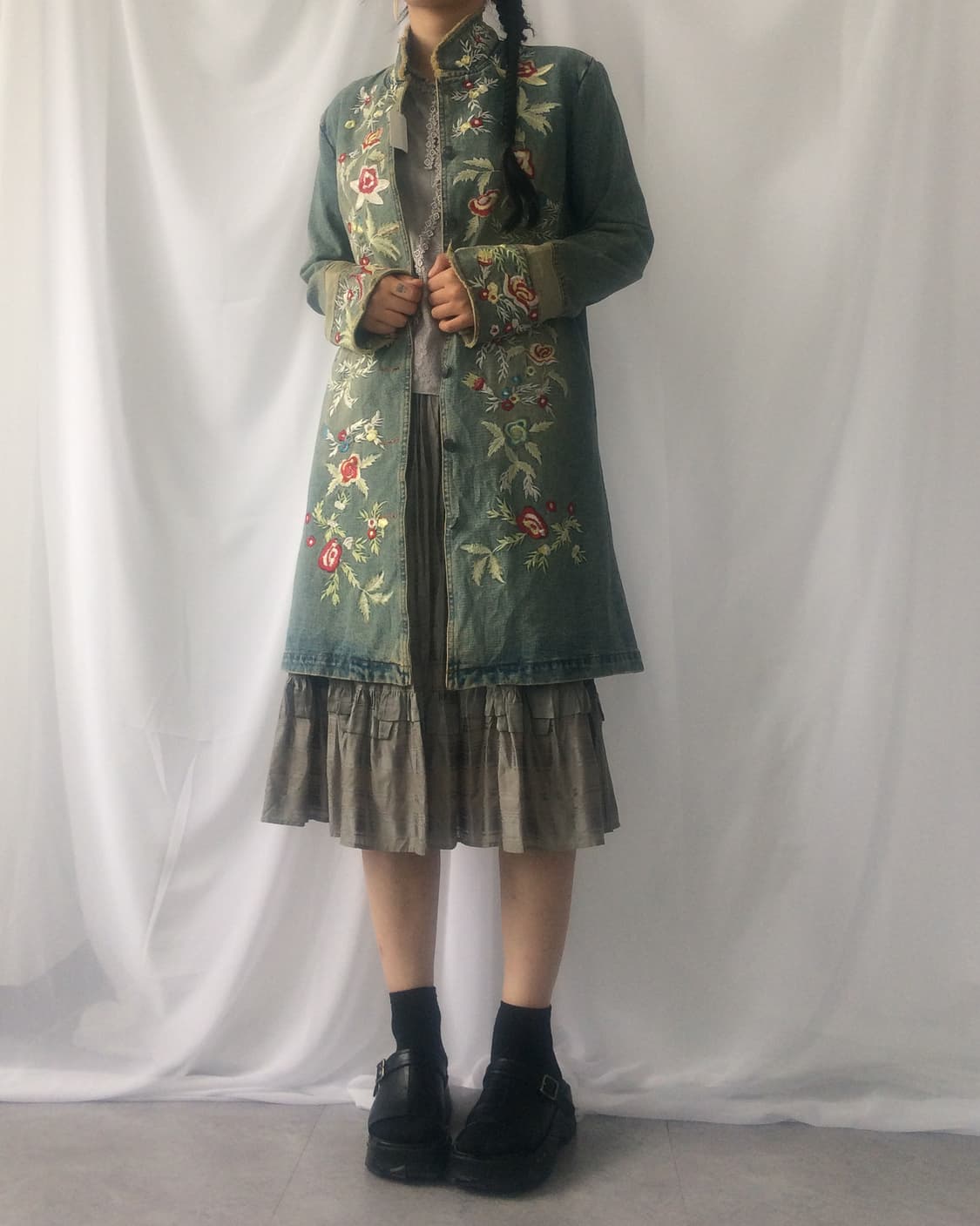 Orientla mood needle work high neck deni 상품이미지10