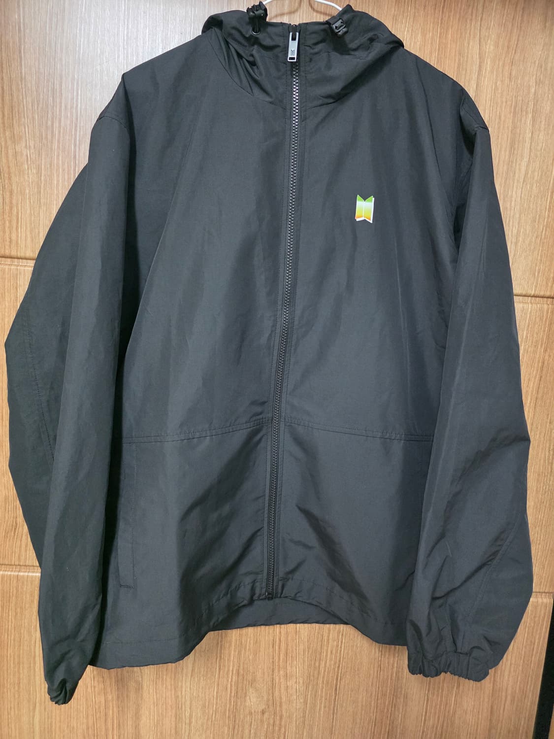 [미사용] BTS 공식 굿즈 바람막이 자켓 L 상품이미지3