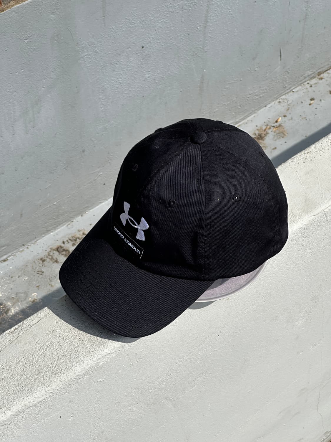 [F] 언더아머 로고 블랙 볼캡 모자 상품이미지2