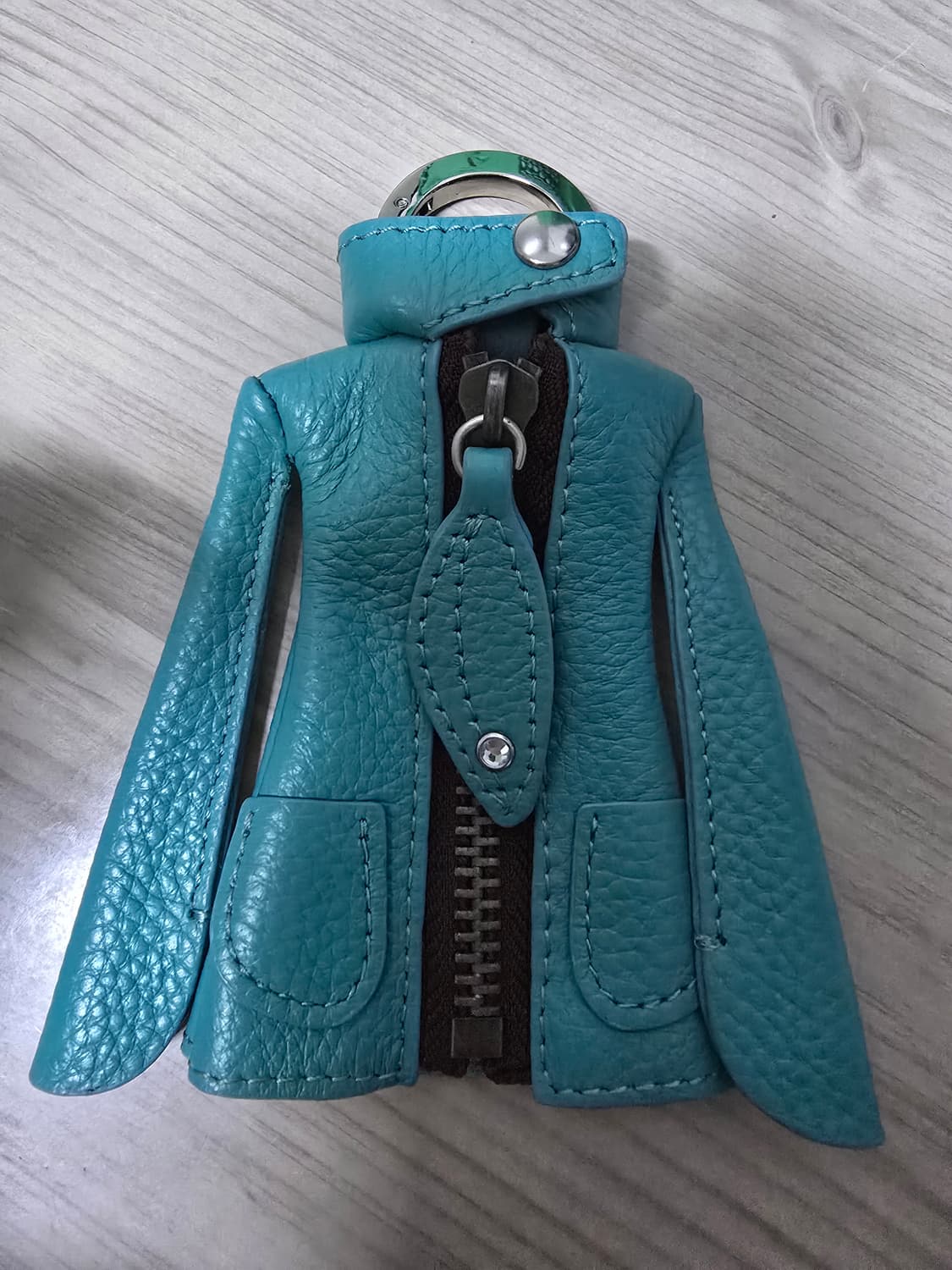 (초레어) 유키코 하나이(Yukiko Hanai) 정품 가죽 재킷 키홀더 상품이미지1