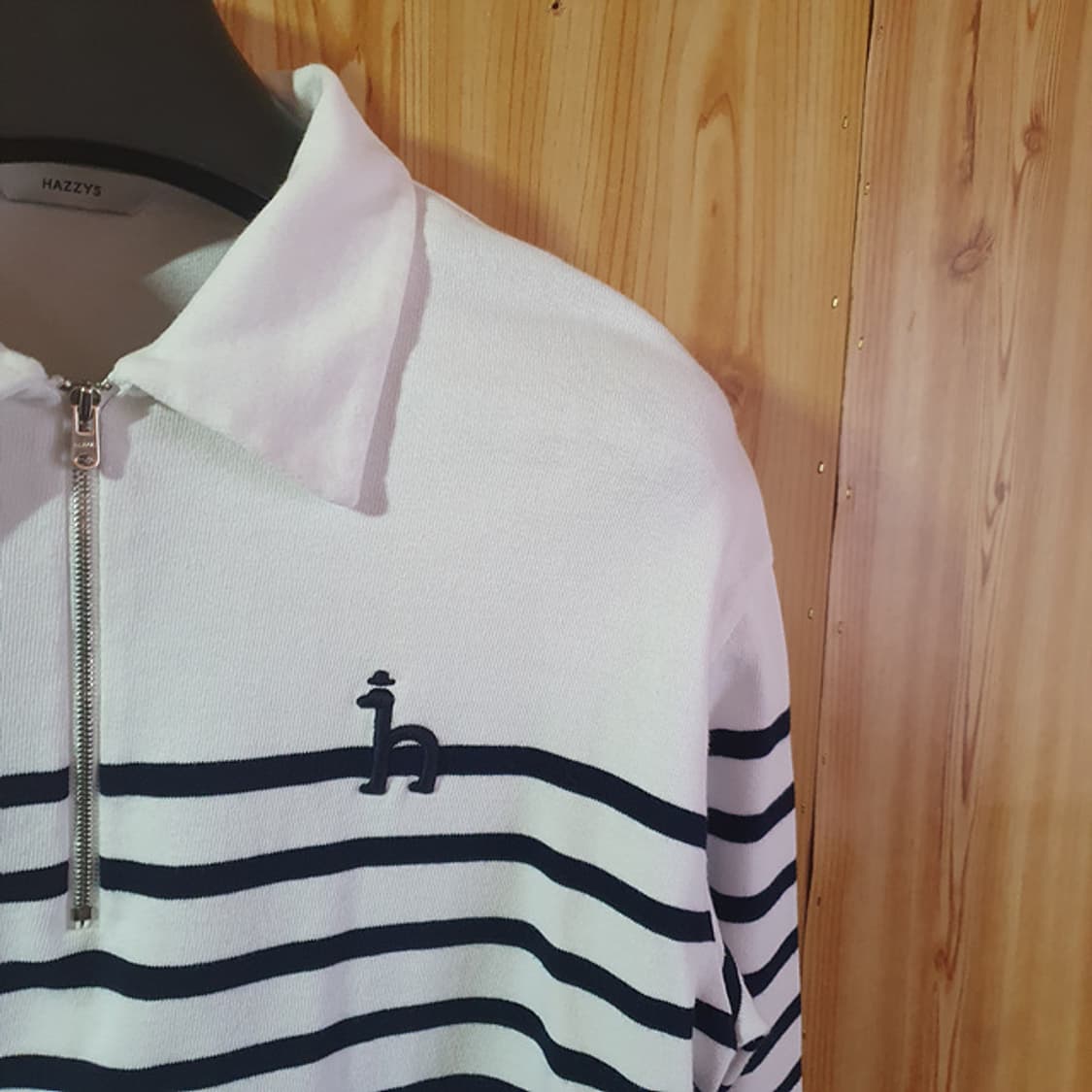 헤지스 스트라이프 배색 반집업85-160 상품이미지2