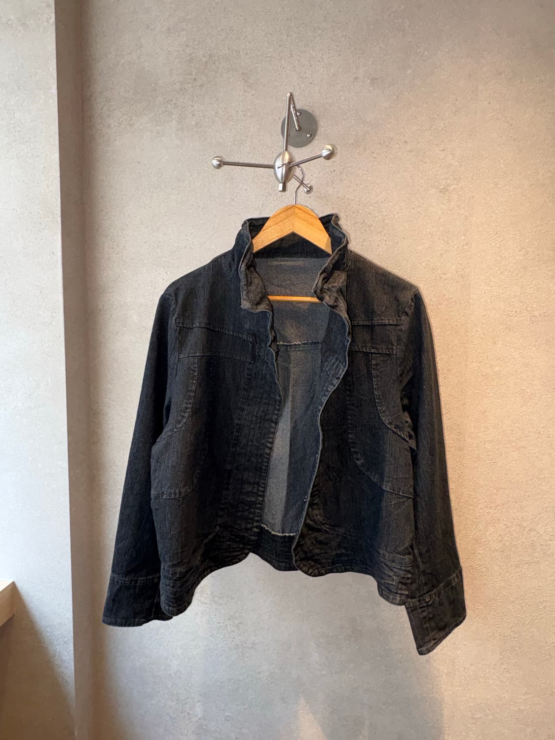 Urban Fade Cropped denim jacket 상품이미지1