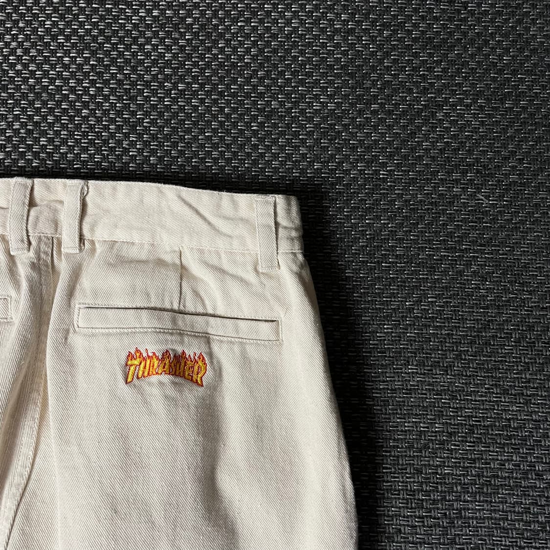 (30) 트레셔 크림 핀턱 데님 팬츠 M 상품이미지5