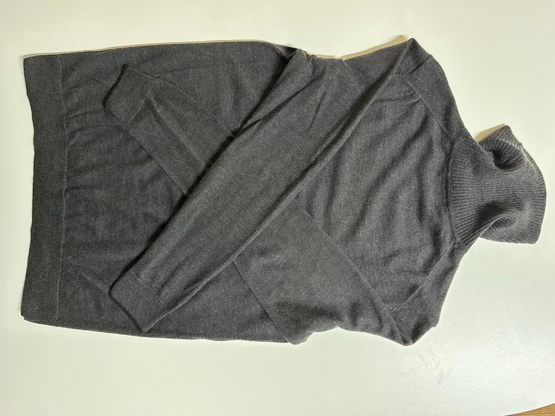 캘빈클라인 CK 메리노울 터틀넥 니트 다크그레이 상품이미지3