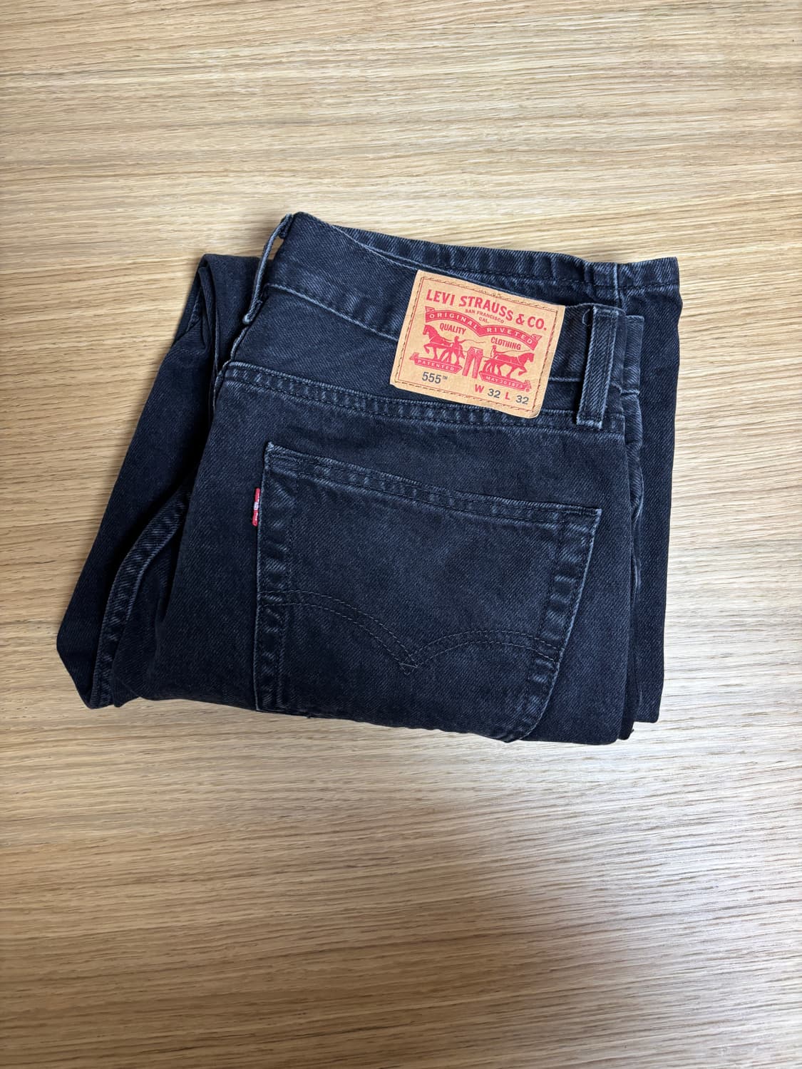 555 32x32 리바이스 릴렉스 스트레이트 블랙 진 상품이미지1