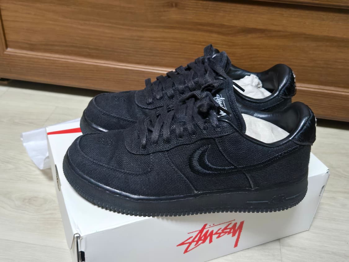 나이키 x 스투시 에어포스 1 로우 트리플 블랙 상품이미지7