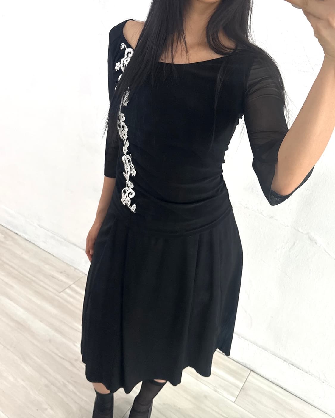 Black Minimal Flare Midi Skirt 상품이미지2
