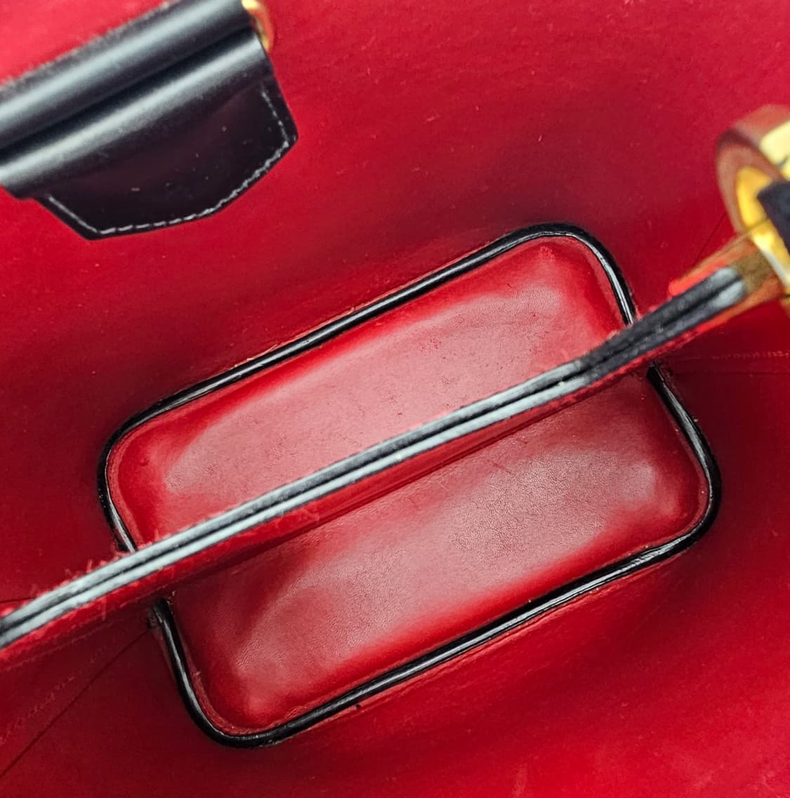 프라다 사피아노 파니에 미듐 버킷백 상품이미지8