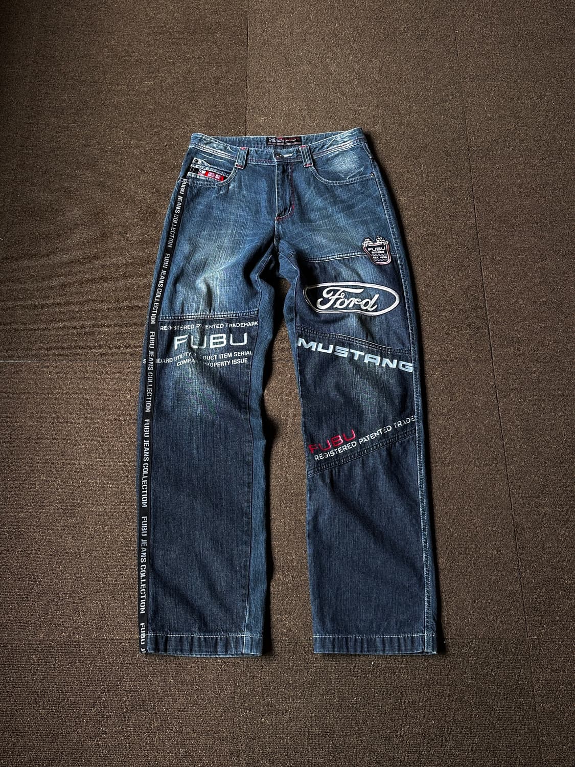 Fubu x Nascar 포드 머스탱 패치 데님 팬츠 상품이미지7